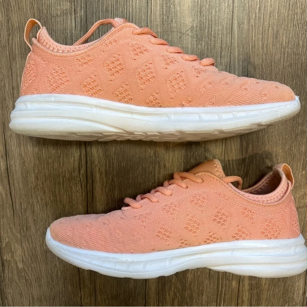 Women’s Coral Lightweight Sneakers Walking Shoes 3D Woven Style Fabric Size 8